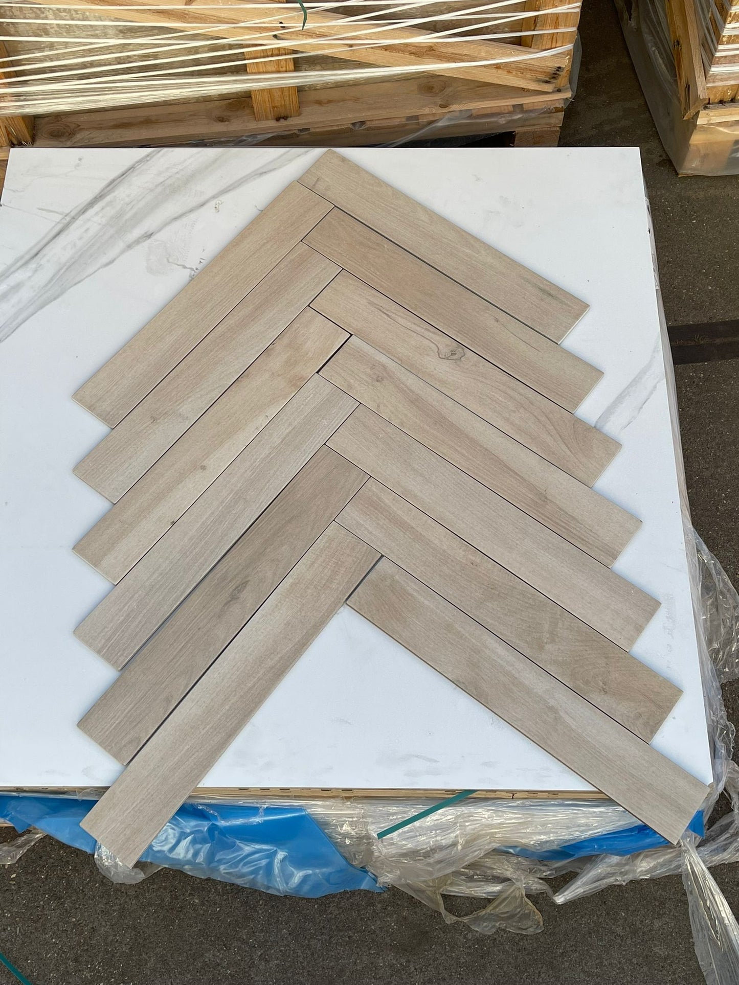 Haya Visgraat Keramiek Houtlook 10x60