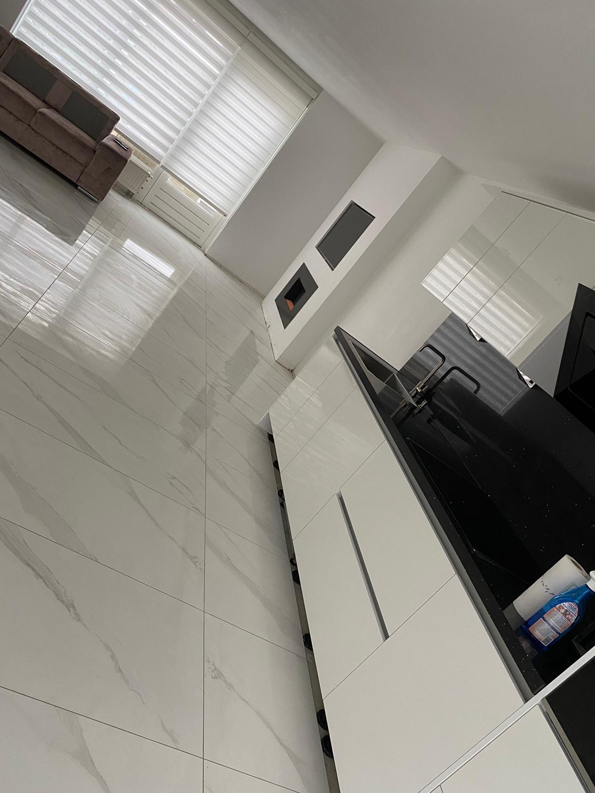 Calacatta Lux White tegelspot ge, Glazuur, hoogglans, marmerlook, porselein, rechthoek, vierkant, vloertegel, wandtegel